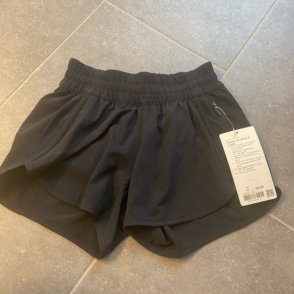 Black Lululemon Tracker LR Short 4” Lined Size 4